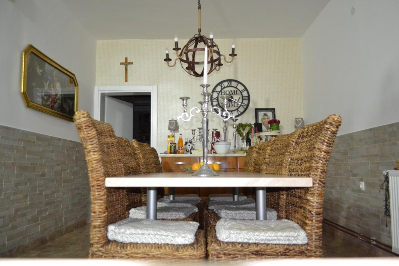 Casa Dela - Medjugorje Acomodação com café da manhã Exterior foto