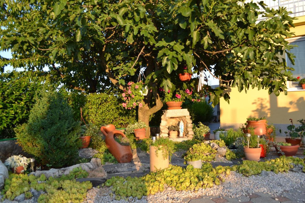 Casa Dela - Medjugorje Acomodação com café da manhã Exterior foto